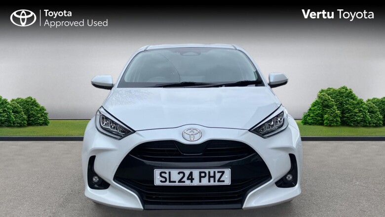 Toyota Yaris 1.5 Hybrid Design 5dr CVT Hybrid Hatchback
